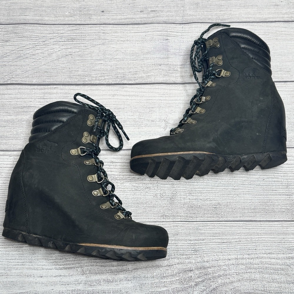 Sorel Women's Boots Size 7 Conquest Wedge‎ Black Leather Lace Up